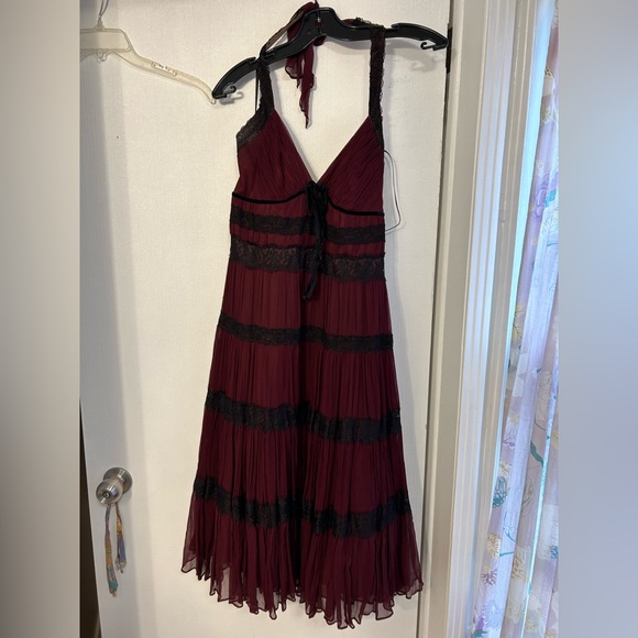 BCBG dress, size 6 - Picture 3 of 5